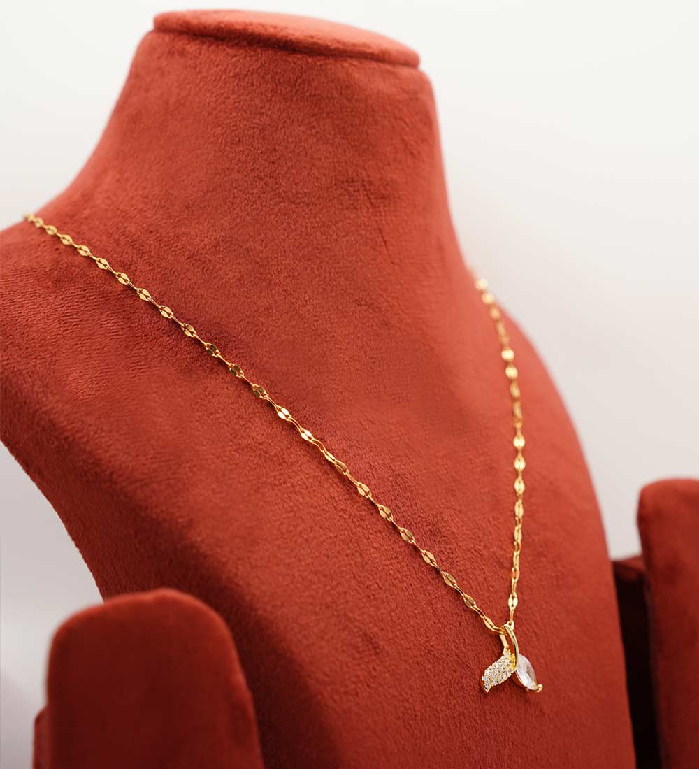 Leaf pendant with elegant chain for girls