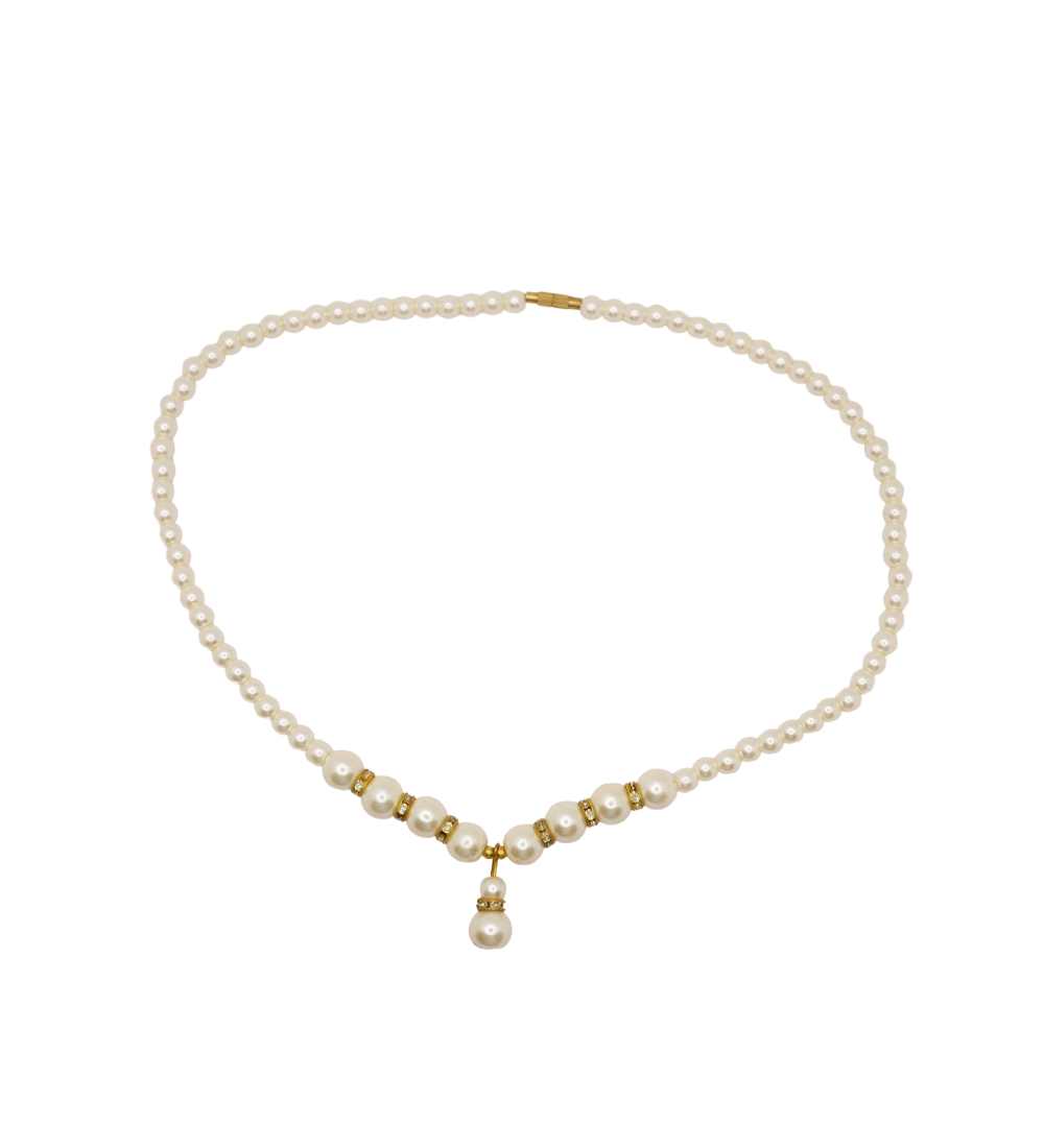 White pearl necklace for partywear