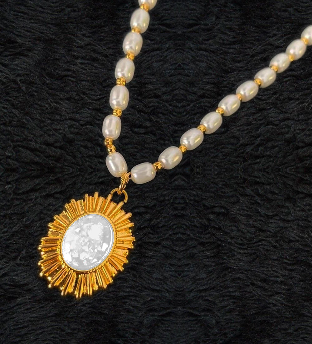 Layered Boho Beads Necklace in Mixed Materials