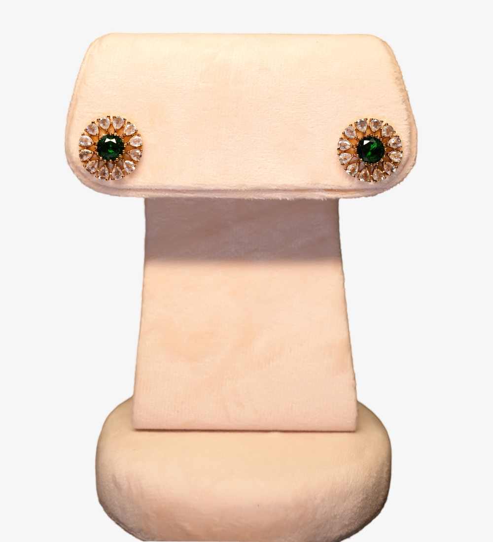 Superior quality Green Gold Stud earrings