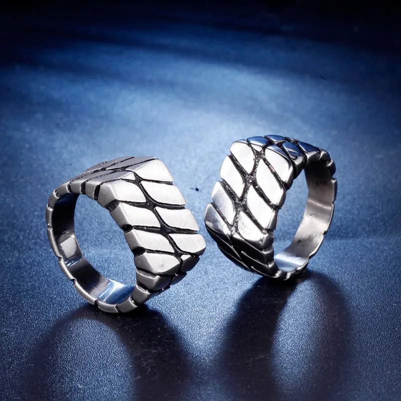 Premium Men's Statement Ring – Brushed Finish | Auksia