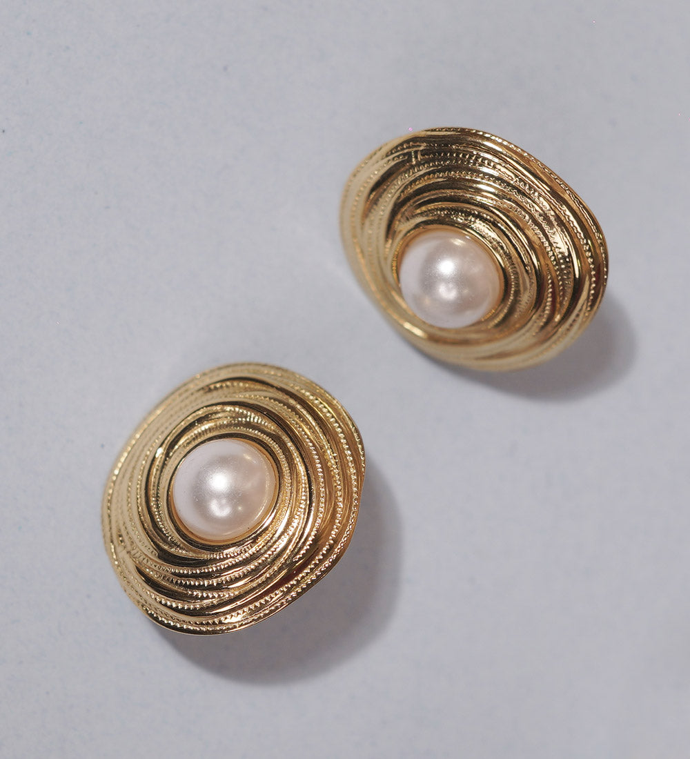 Boho Chic Brass Stud Earrings with Floral Motif 